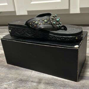Montana West size 9 Sandals